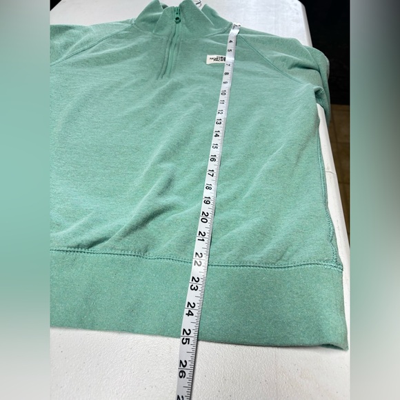 The North Face Women's Sweatshirt - Picture 6 of 8